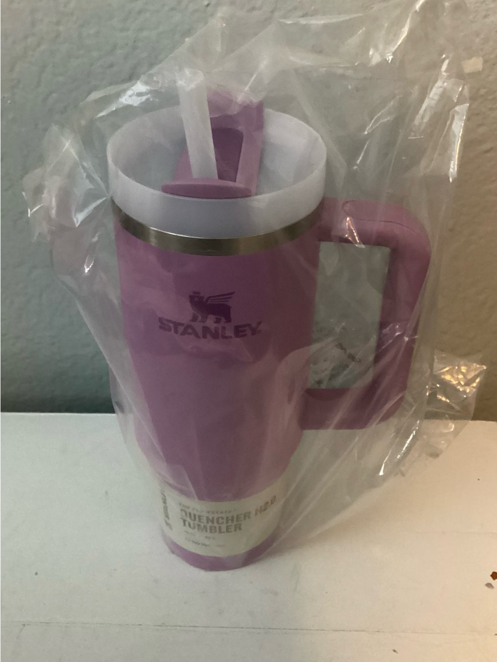 Stanley Pink Quencher Travel Tumbler Mug with Handle NWT